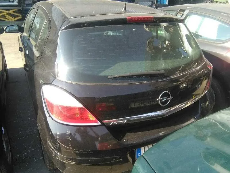 OPEL ASTRA H BERLINA '2004 COSMO NEGRO