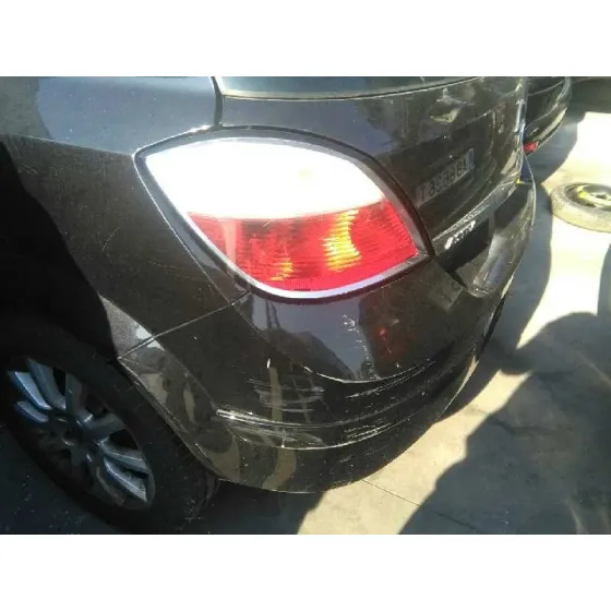 OPEL ASTRA H BERLINA '2004 COSMO NEGRO