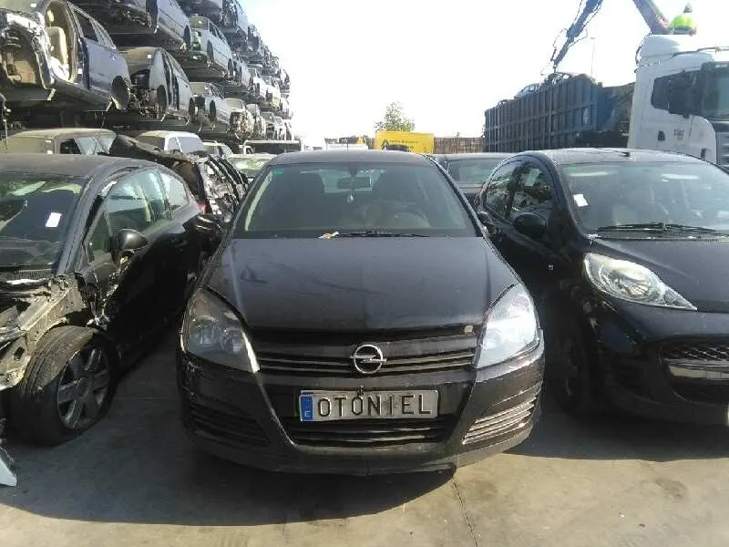 OPEL ASTRA H BERLINA '2004 COSMO NEGRO
