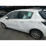 TOYOTA YARIS '2014 HSD ACTIVE BLANCO