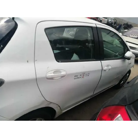 TOYOTA YARIS '2014 HSD ACTIVE BLANCO