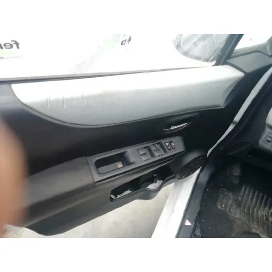 TOYOTA YARIS '2014 HSD ACTIVE BLANCO