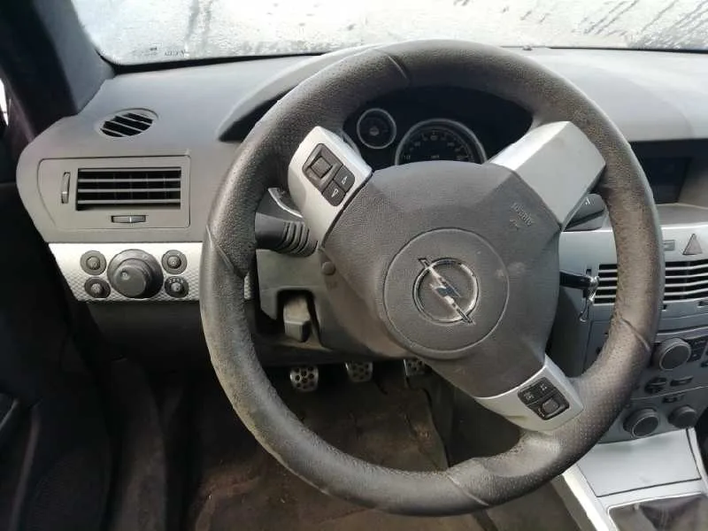 OPEL ASTRA GTC '2006 COSMO NEGRO