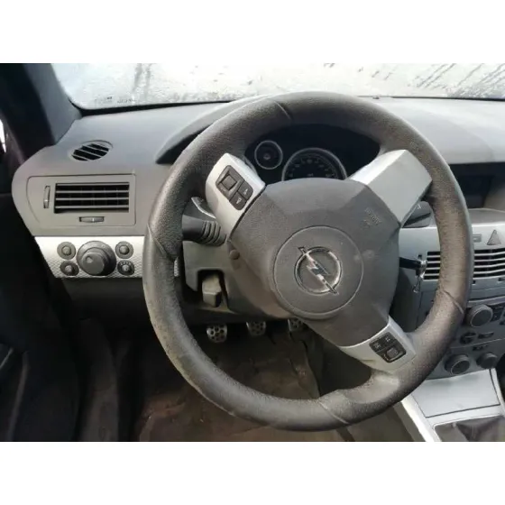 OPEL ASTRA GTC '2006 COSMO NEGRO