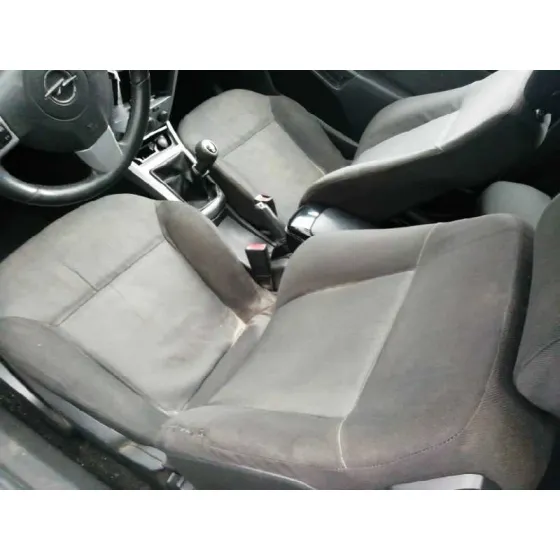 OPEL ASTRA GTC '2005 ENJOY NEGRO