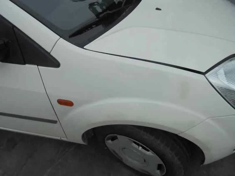 FORD FIESTA (CBK) '2003 AMBIENTE BLANCO