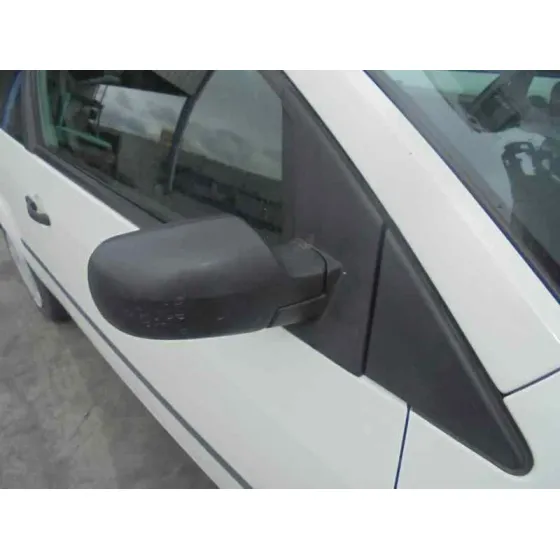 FORD FIESTA (CBK) '2003 AMBIENTE BLANCO