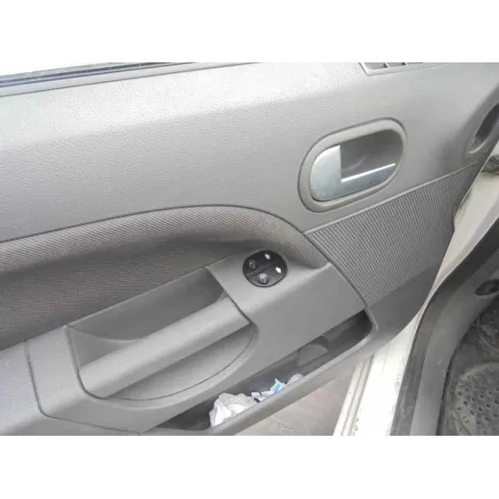 FORD FIESTA (CBK) '2003 AMBIENTE BLANCO