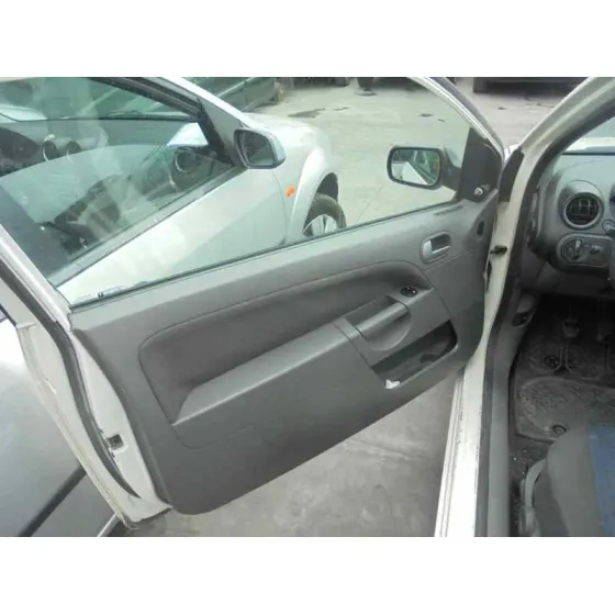 FORD FIESTA (CBK) '2003 AMBIENTE BLANCO