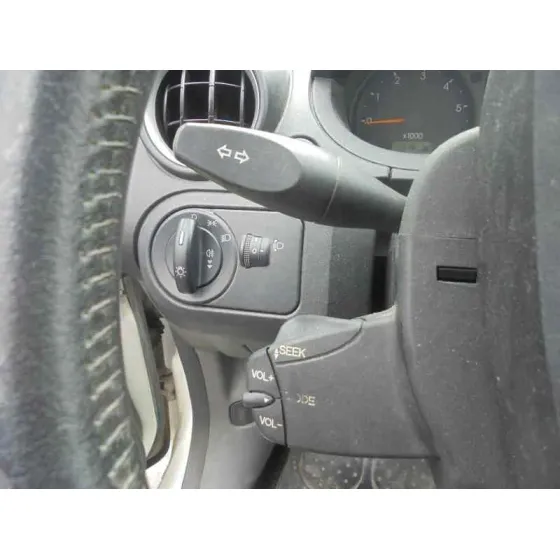FORD FIESTA (CBK) '2003 AMBIENTE BLANCO