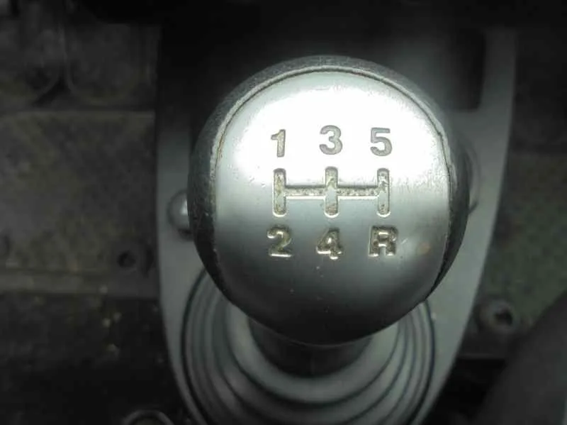 FORD FIESTA (CBK) '2003 AMBIENTE BLANCO