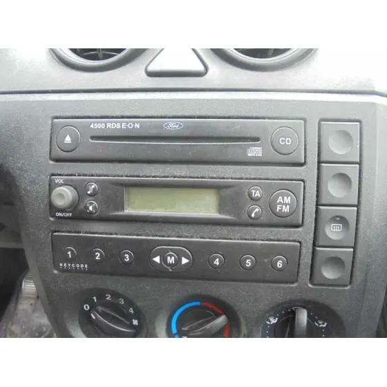 FORD FIESTA (CBK) '2003 AMBIENTE BLANCO