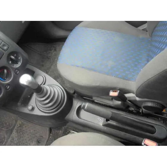 FORD FIESTA (CBK) '2003 AMBIENTE BLANCO