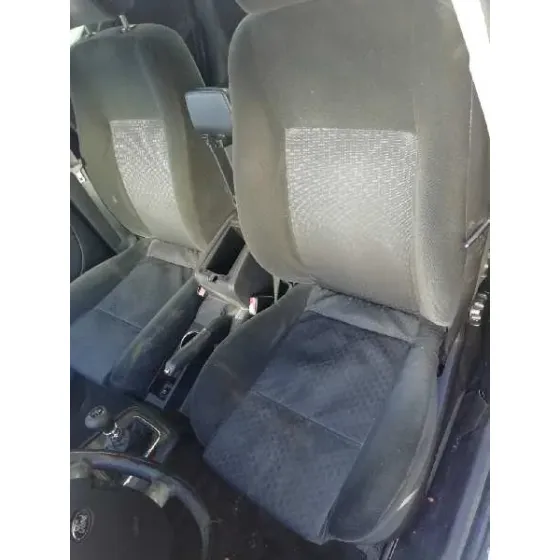 FORD MONDEO BERLINA (GE) '2005 AMBIENTE GRIS
