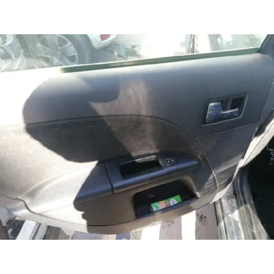 FORD MONDEO BERLINA (GE) '2005 AMBIENTE GRIS