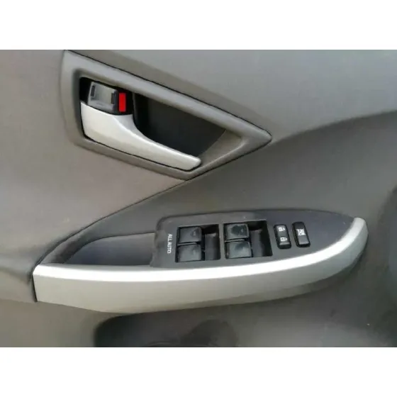 TOYOTA PRIUS (NHW30) '2011 ECO BLANCO