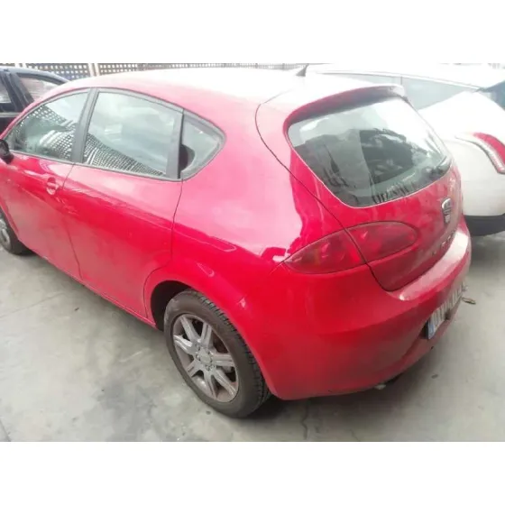 SEAT LEON (1P1) '2005 REFERENCE ROJO