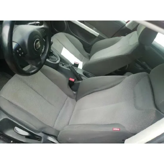 SEAT LEON (1P1) '2005 REFERENCE ROJO
