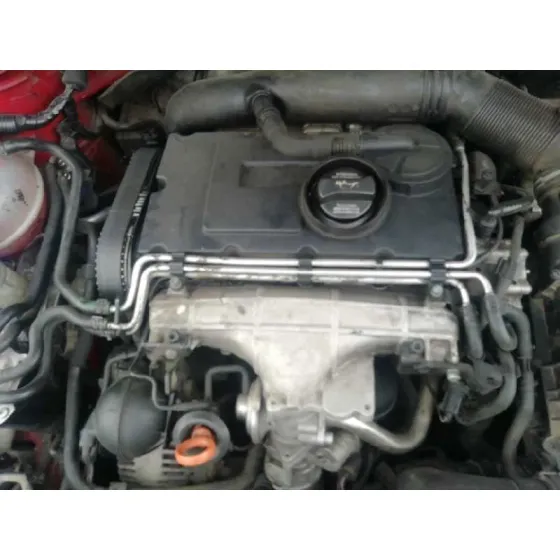 SEAT LEON (1P1) '2005 REFERENCE ROJO