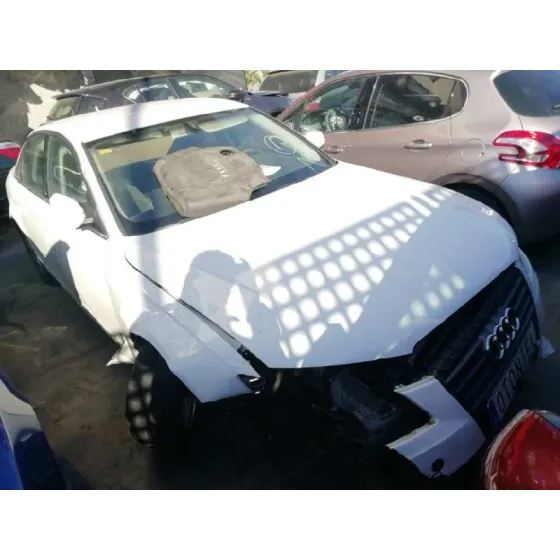 AUDI A4 BER. (B8) '2011 BASICO BLANCO