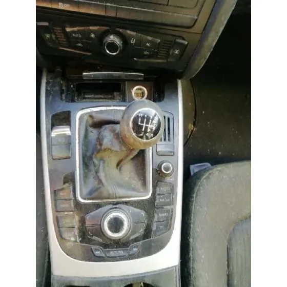AUDI A4 BER. (B8) '2011 BASICO BLANCO