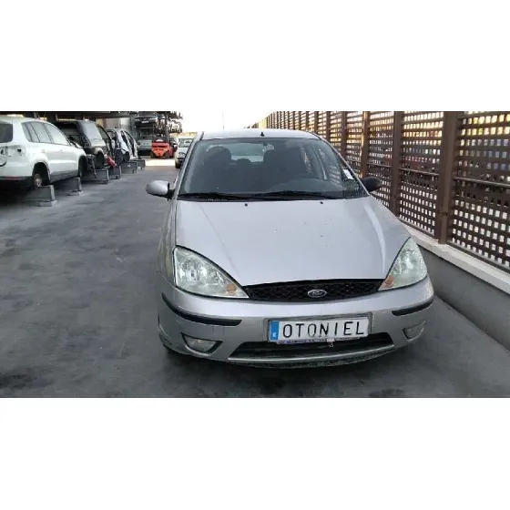 FORD FOCUS BERLINA (CAK) '2001 GHIA PLATA