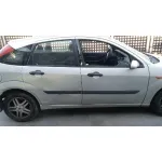 FORD FOCUS BERLINA (CAK) '2001 GHIA PLATA