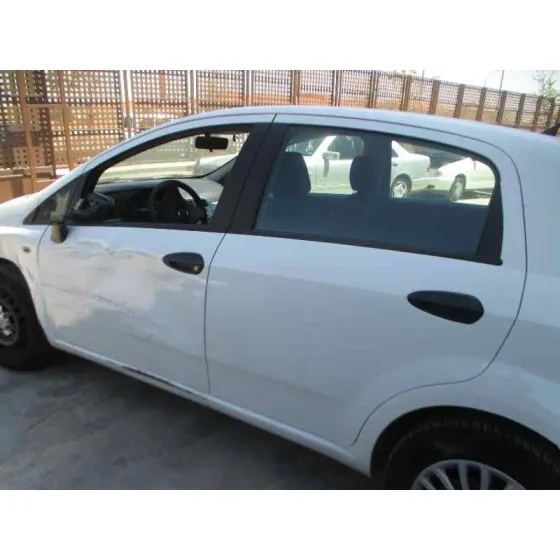 FIAT PUNTO (199) '2013 EASY BLANCO