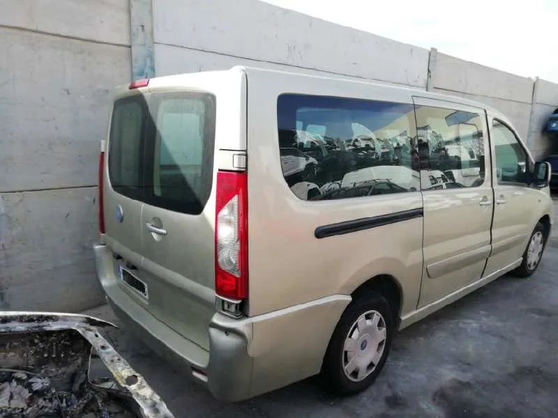 FIAT SCUDO COMBI (272) FIAT SCUDO COMBI (272) '2007 PANORAMA FAMILY L1H1 120 MULTIJET (5 PL.) PLATA 2006