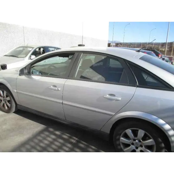OPEL VECTRA C BERLINA '2004 COMFORT PLATA