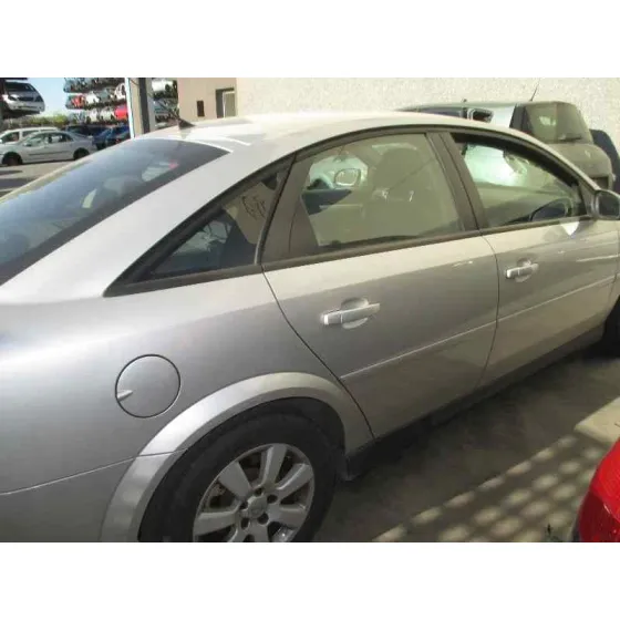 OPEL VECTRA C BERLINA '2004 COMFORT PLATA