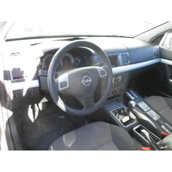 OPEL VECTRA C BERLINA '2004 COMFORT PLATA