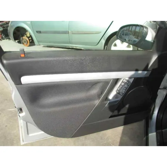 OPEL VECTRA C BERLINA '2004 COMFORT PLATA