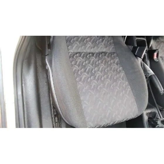 OPEL ASTRA G BERLINA '2002 CLUB PLATA