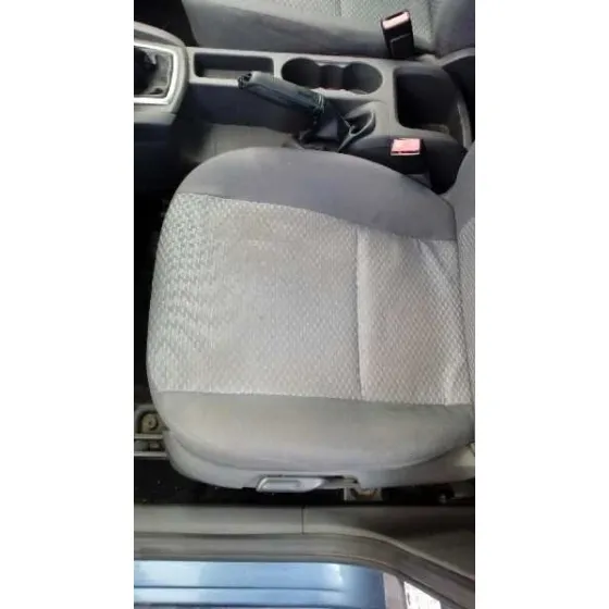 FORD FOCUS BERLINA (CAP) '2006 AMBIENTE (D) AZUL