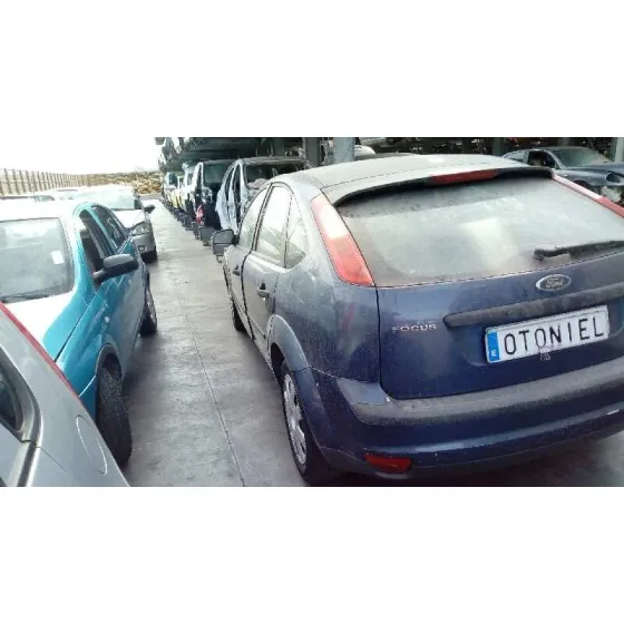 FORD FOCUS BERLINA (CAP) '2006 AMBIENTE (D) AZUL