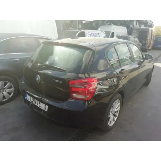BMW SERIE 1 LIM. (F20) '2013 116D NEGRO