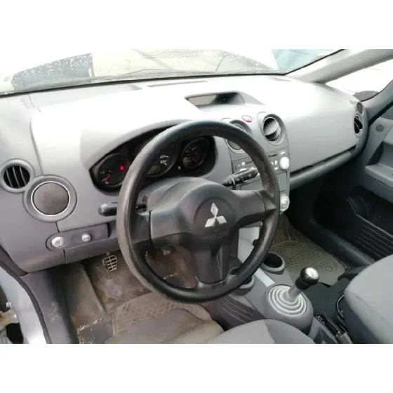 MITSUBISHI COLT BERLINA 5 (Z30A) '2005 1.1 INFORM (D) AZUL