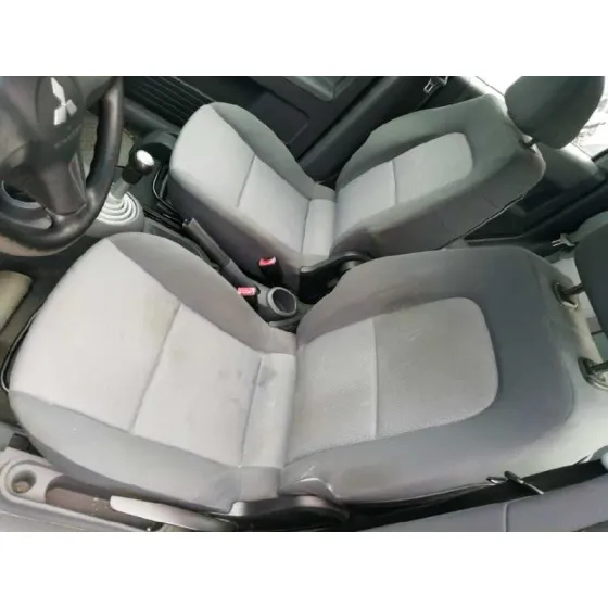 MITSUBISHI COLT BERLINA 5 (Z30A) '2005 1.1 INFORM (D) AZUL
