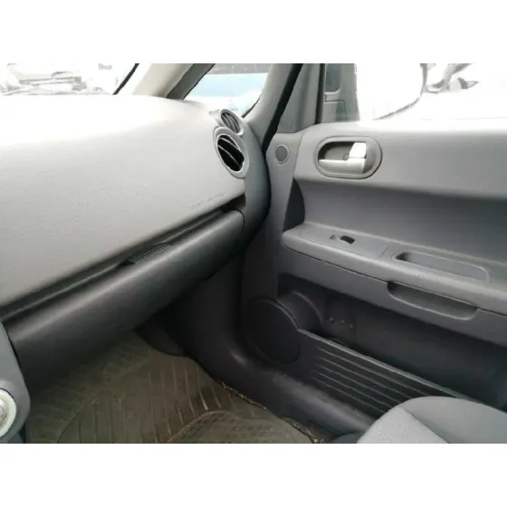 MITSUBISHI COLT BERLINA 5 (Z30A) '2005 1.1 INFORM (D) AZUL