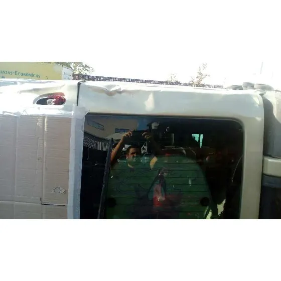 RENAULT TRAFIC COMBI (AB 4.01) '2005 6 - PLAZAS (L2H1) ACRISTALADO PARCIAL 2,9T COMBI LARGO ORO