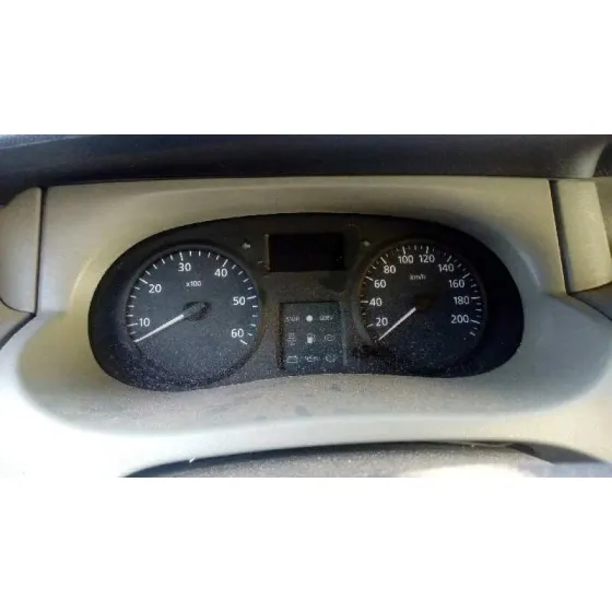 RENAULT TRAFIC COMBI (AB 4.01) '2005 6 - PLAZAS (L2H1) ACRISTALADO PARCIAL 2,9T COMBI LARGO ORO