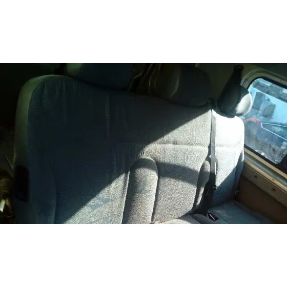 RENAULT TRAFIC COMBI (AB 4.01) '2005 6 - PLAZAS (L2H1) ACRISTALADO PARCIAL 2,9T COMBI LARGO ORO