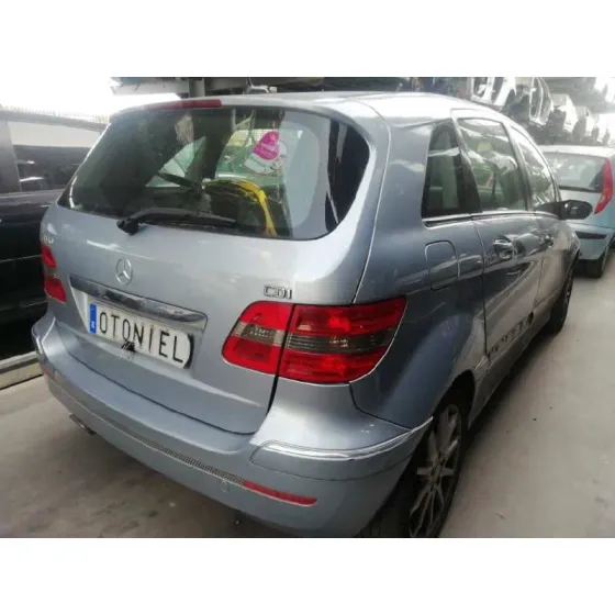 MERCEDES CLASE B (W245) '2006 2.0 CDI CAT GRIS