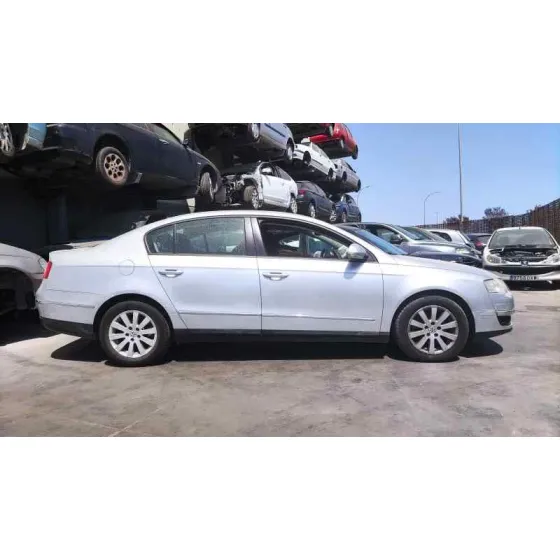 VOLKSWAGEN PASSAT BERLINA (3C2) '2005 ADVANCE PLATA
