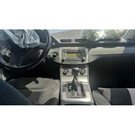 VOLKSWAGEN PASSAT BERLINA (3C2) '2005 ADVANCE PLATA