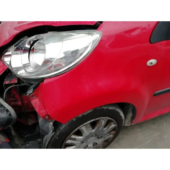 PEUGEOT 107 '2006 URBAN ROJO