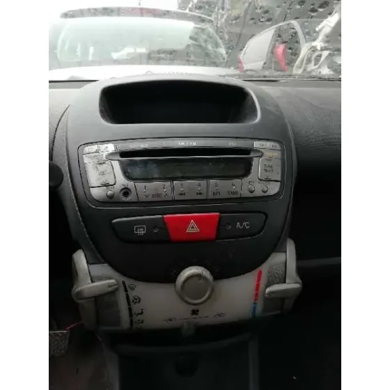 PEUGEOT 107 '2006 URBAN ROJO