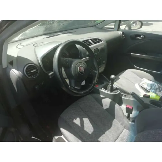 SEAT LEON (1P1) '2006 STYLANCE / STYLE NEGRO
