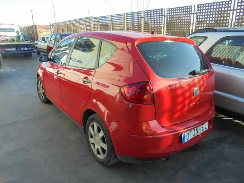 SEAT ALTEA (5P1) SEAT ALTEA (5P1) '2005 1.9 TDI ROJO 2004